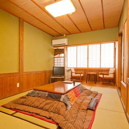 ホテル 親和苑 阿蘇市 エクステリア 写真